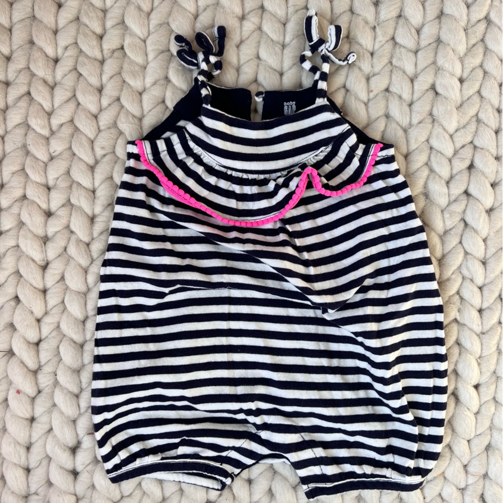 Gap baby romper beach cotton 3-6 month stripe hot pink with snap bottom